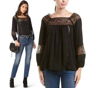 Joie Bellange Crochet Lace Peasant Top Blouse Balloon Sleeve Boho Coquette Black